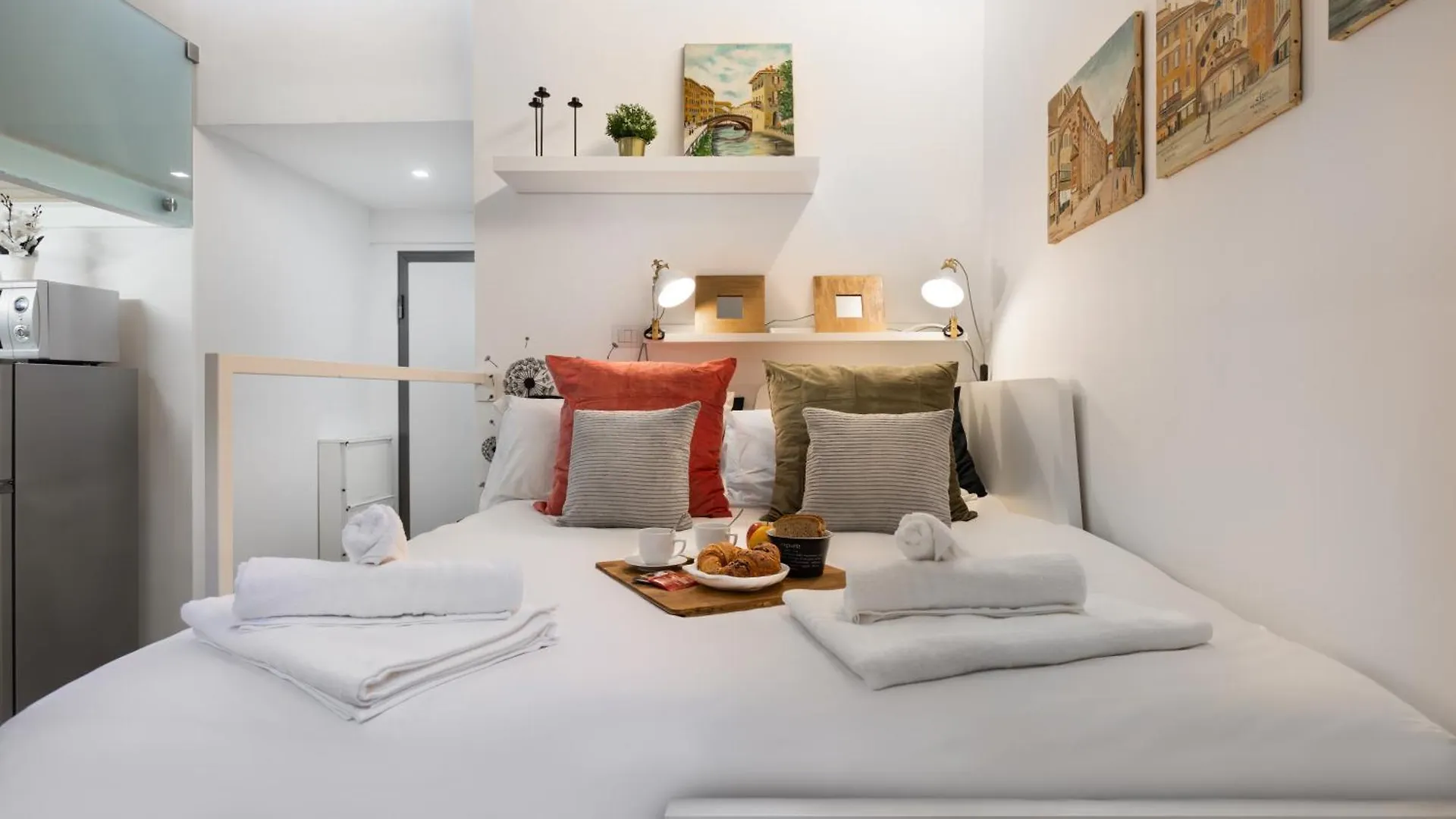 Bocconi-Duomo Wifi Apartment Milan Italy